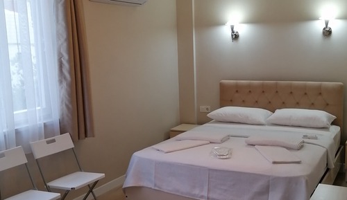 Habitación estándar, 1 cama doble, no fumadores, vistas a la ciudad