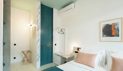 Habitación superior con 1 cama doble o 2 individuales