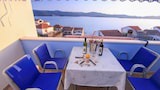 Apartment (Drago - with sea view - A3(2+3))