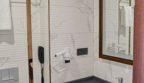 Habitación estándar con 1 cama doble o 2 individuales