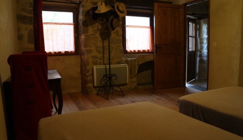 Habitación (Chapeaux d'paille)