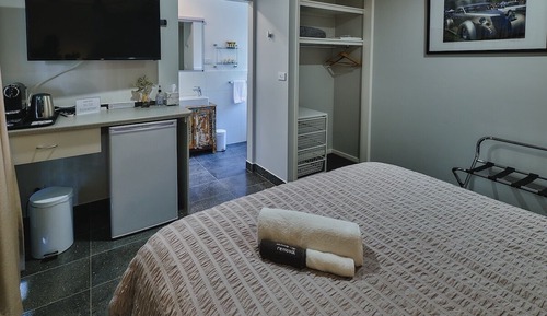 Habitación individual Deluxe, 1 cama de matrimonio, baño privado, vistas al jardín