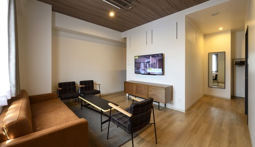 Suite estudio, no fumadores (41 sqm, with living room)