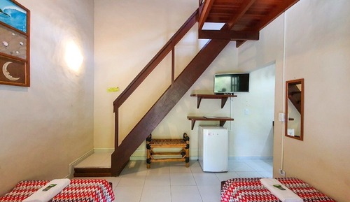 Habitación cuádruple Confort, entresuelo (4 pessoas)