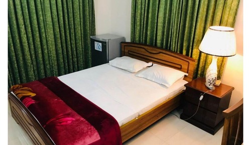 Habitación Deluxe, 1 cama doble, fumadores, vistas al jardín