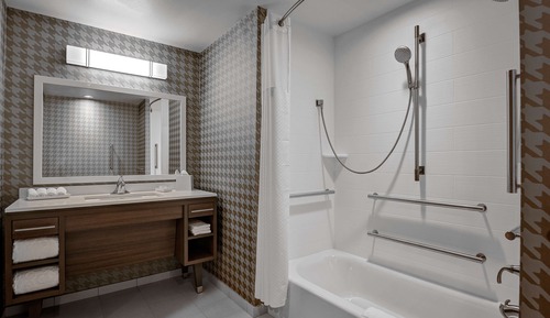 Estudio estándar, 2 camas de matrimonio, accesible para personas con discapacidad (Bathtub)