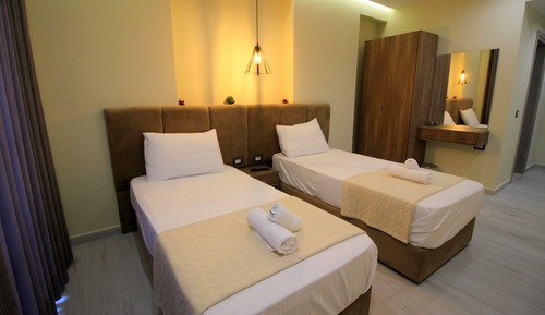 Habitación con 1 cama doble o 2 individuales