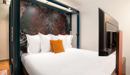 King Room (No Window)