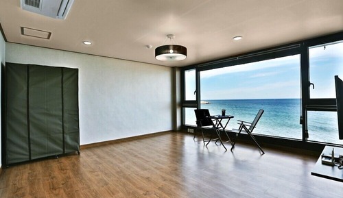 Habitación (206)