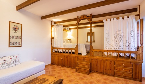 Habitación familiar, vistas al jardín