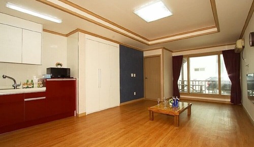 Habitación (103)