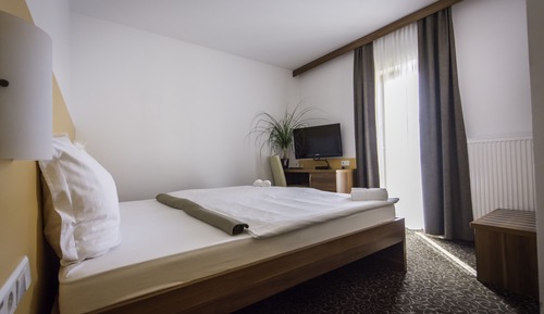 Habitación estándar con 1 cama doble o 2 individuales