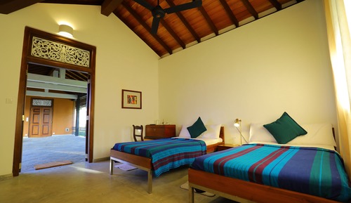 Habitación Deluxe con 1 cama doble o 2 individuales, varias camas, vistas a la colina