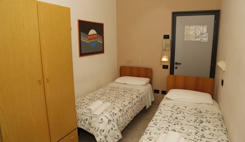 Habitación económica con 2 camas individuales
