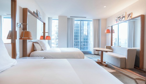 Habitación Deluxe, 2 camas de matrimonio, vistas a la ciudad