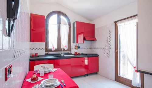 Casa, 1 habitación, en la zona del jardín