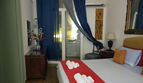 Apartamento, 3 habitaciones, balcón, vistas a la ciudad