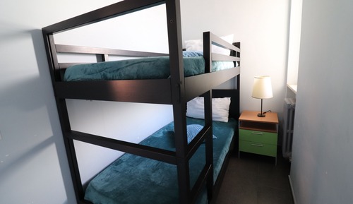Casa, 2 habitaciones, balcón, vistas a la ciudad