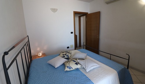 Casa, 1 habitación, balcón, vistas a la ciudad