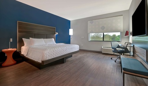 Habitación, 1 cama de matrimonio grande (Mobility & Hearing, Roll-In Shower)