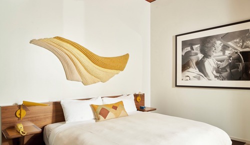 Suite (Spring)