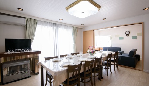 Superior Seven-Bedroom House