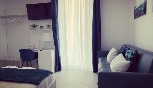 Habitación cuádruple superior, balcón (Ponente)