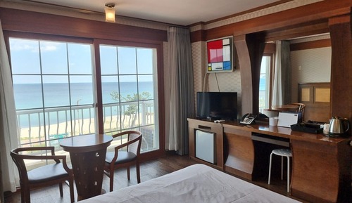 Double Room 3F