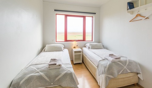 Habitación con 1 cama doble o 2 individuales, baño compartido