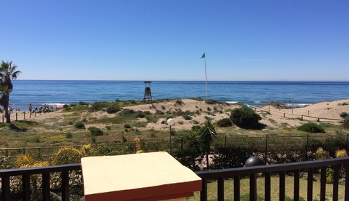 Estudio, vistas al mar