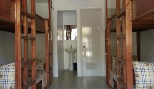 Dormitorio compartido (Group Room)