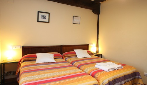 Habitación con 2 camas individuales, 2 camas individuales