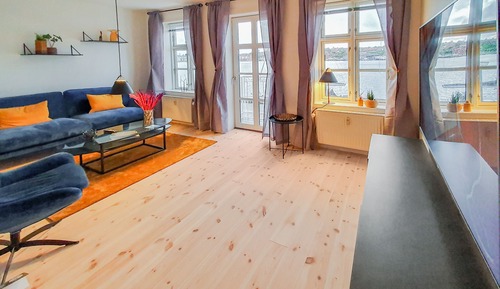 Apartamento de lujo, balcón