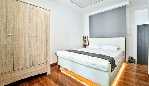 Apartamento, balcón (Asphodelus)