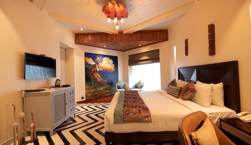 Hazel Suite