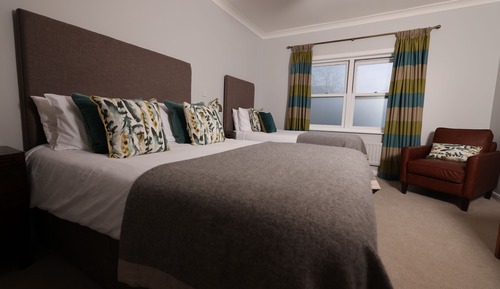 Habitación estándar con 1 cama doble o 2 individuales