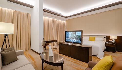 Habitación, 1 cama de matrimonio grande, Acceso al salón del club (Spacious | Sea or City View)