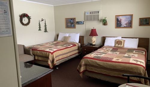 Habitación estándar, 2 camas dobles (Motel Room 17)