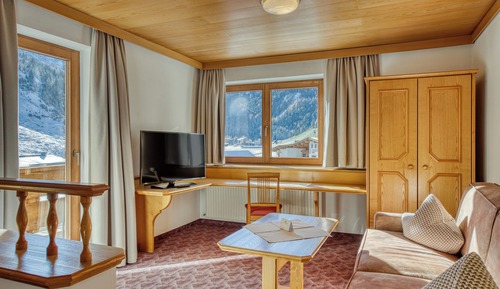 Habitación doble, vistas a la montaña