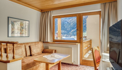 Habitación doble, vistas a la montaña