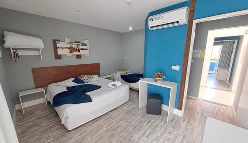 Habitación Confort doble, varias camas
