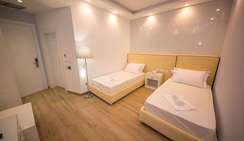 Suite familiar, balcón, planta baja