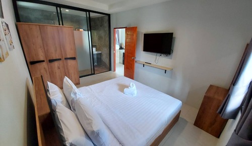 1 Bedroom House