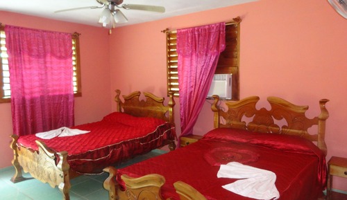 Habitación superior, vistas al jardín