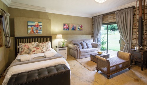 Habitación clásica, varias camas, baño privado, vistas al jardín