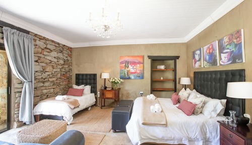Habitación clásica, varias camas, patio, vistas al jardín