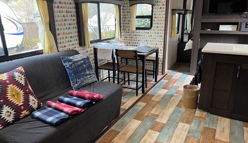 Habitación (Trailer type E)