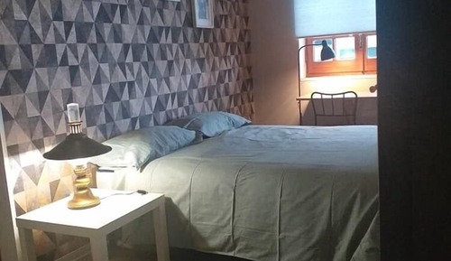 Habitación básica con 1 cama doble o 2 individuales