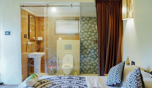 Habitación de luna de miel, 1 cama de matrimonio grande, balcón, vistas al jardín