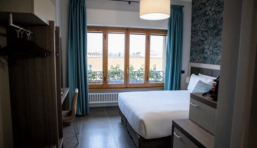 Habitación clásica con 1 cama doble o 2 individuales